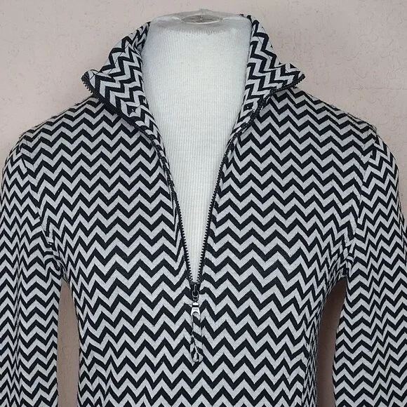 Black & White Long Sleeve Quarter Zip Mock Neck - Picture 7 of 16